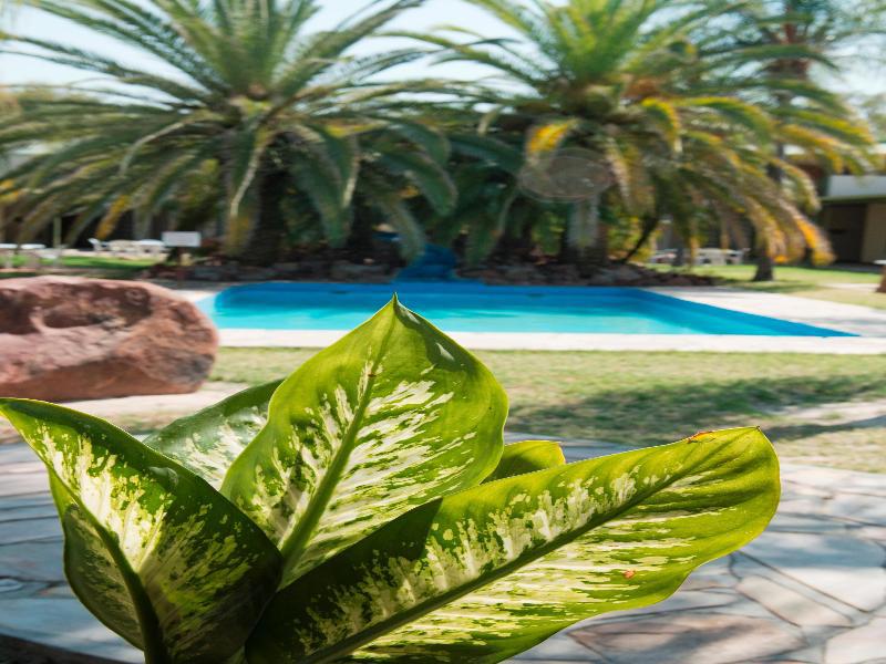 Oshakati Country Hotel Exterior photo