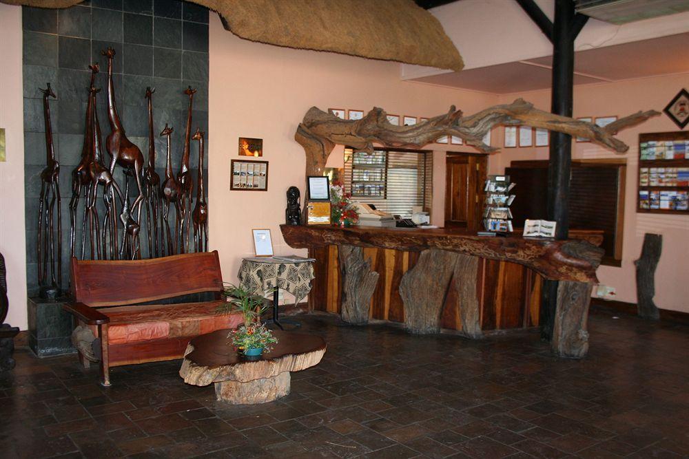 Oshakati Country Hotel Exterior photo